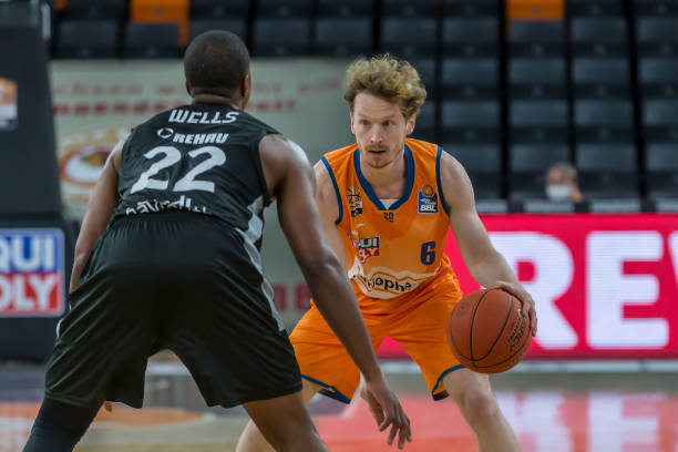 比如对奥赖 比如对奥赖