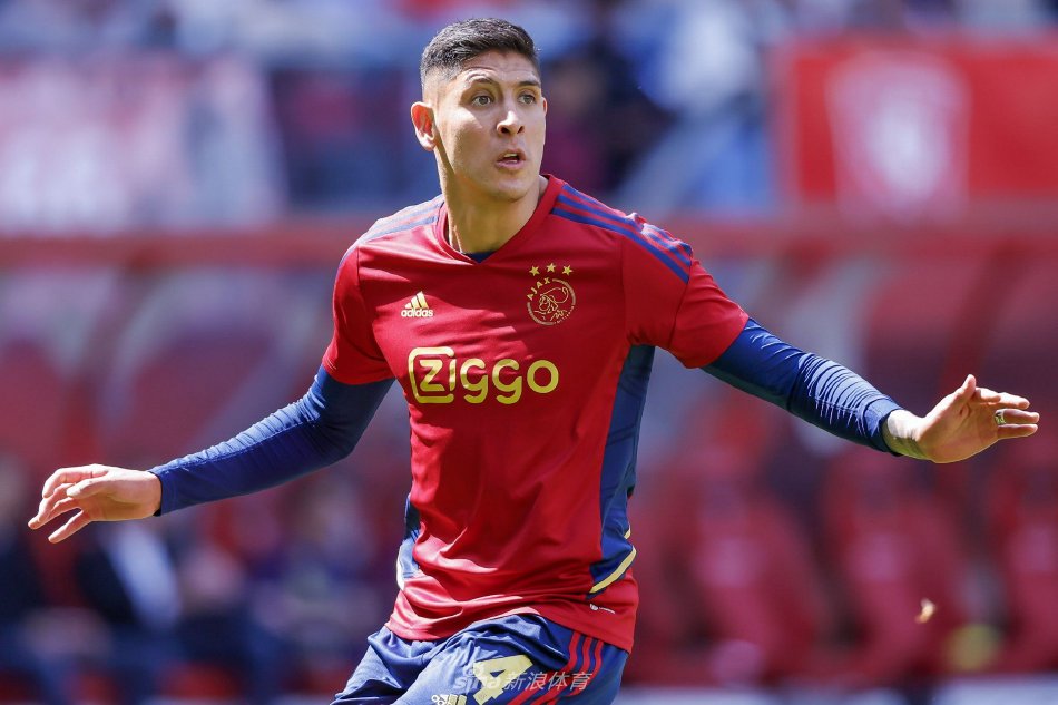 保持高度默 保持高度默