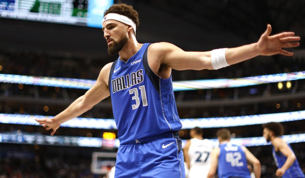 赛后拥抱他 赛后拥抱他