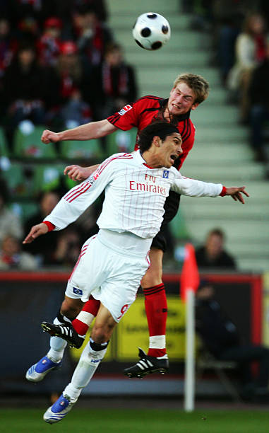 利用短传和 利用短传和